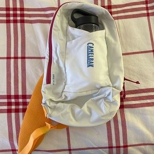 CamelBak Arete asking 8L (white, pink & yellow) with Bottle